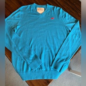 Hollister men’s sweater